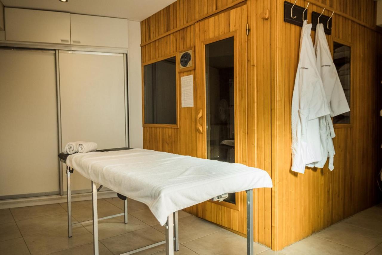 Altos Del Champaqui Aparthotel Villa Carlos Paz Bagian luar foto