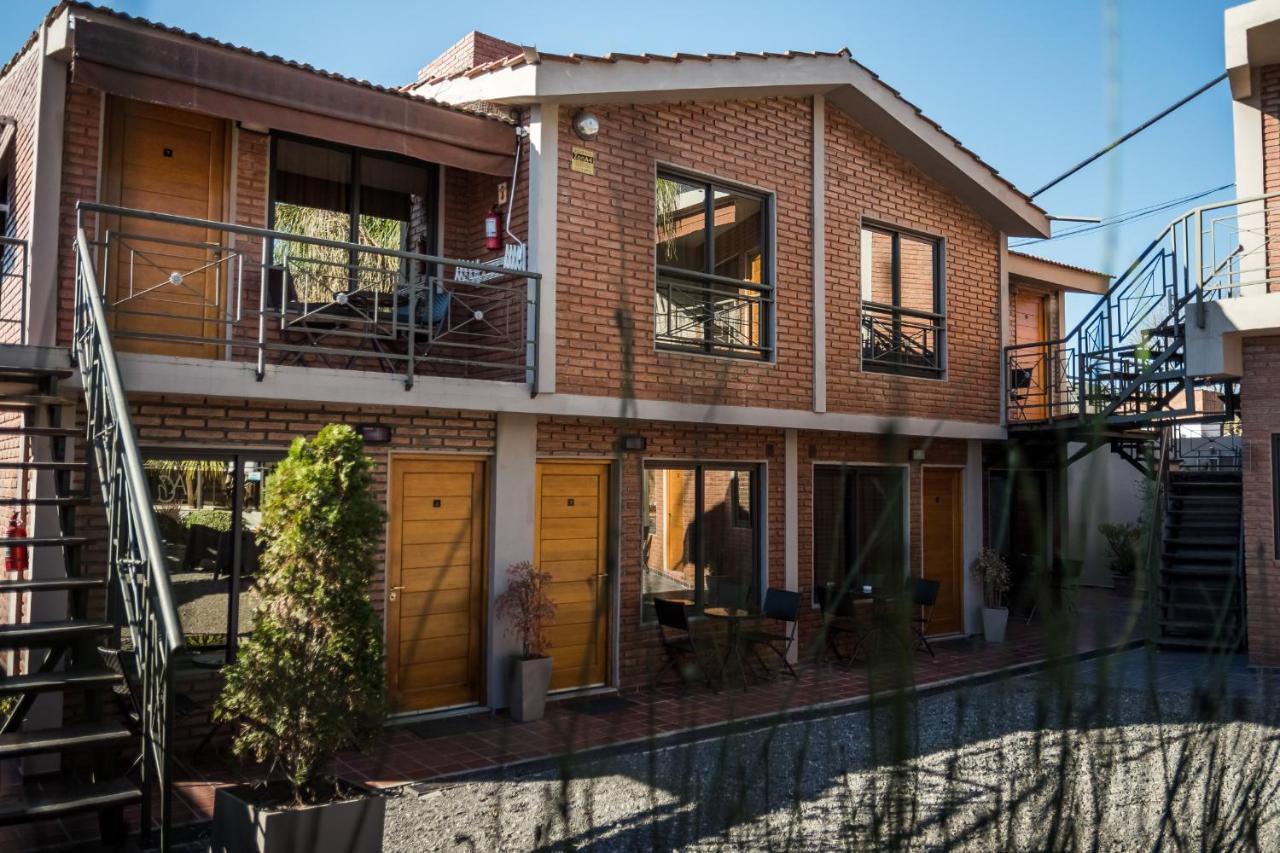 Altos Del Champaqui Aparthotel Villa Carlos Paz Bagian luar foto