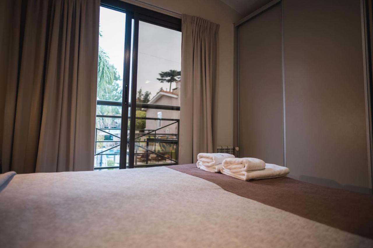 Altos Del Champaqui Aparthotel Villa Carlos Paz Bagian luar foto