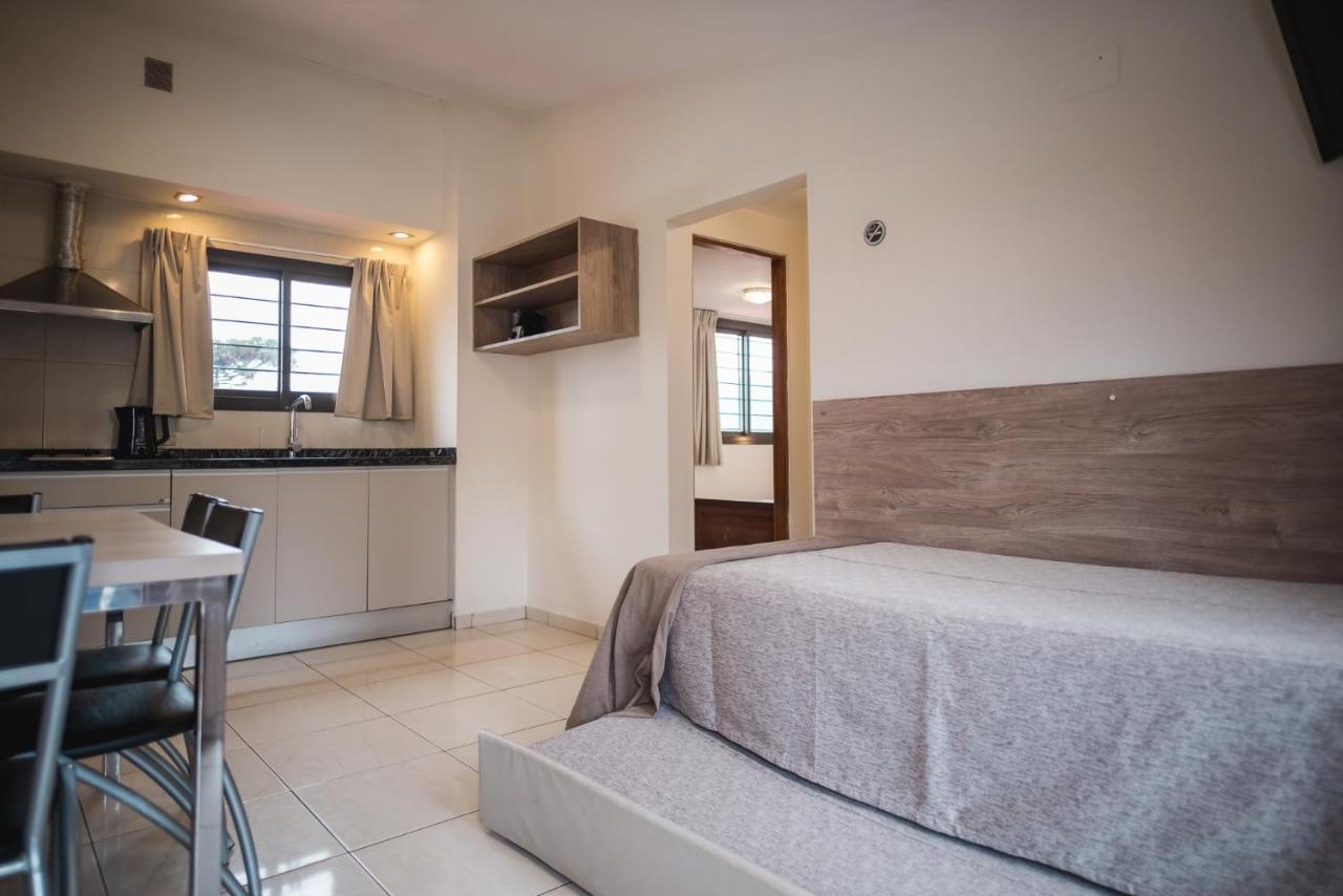 Altos Del Champaqui Aparthotel Villa Carlos Paz Bagian luar foto