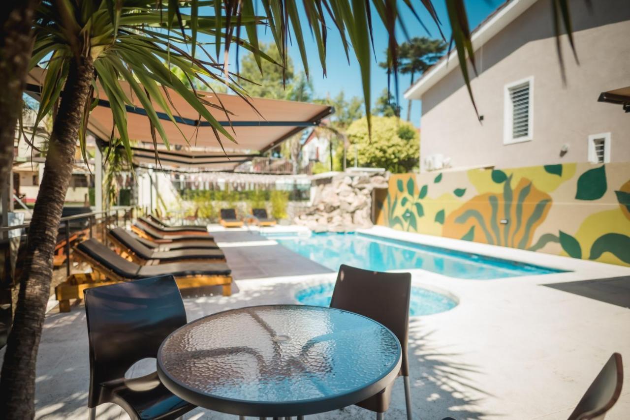 Altos Del Champaqui Aparthotel Villa Carlos Paz Bagian luar foto