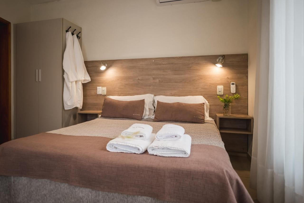 Altos Del Champaqui Aparthotel Villa Carlos Paz Bagian luar foto
