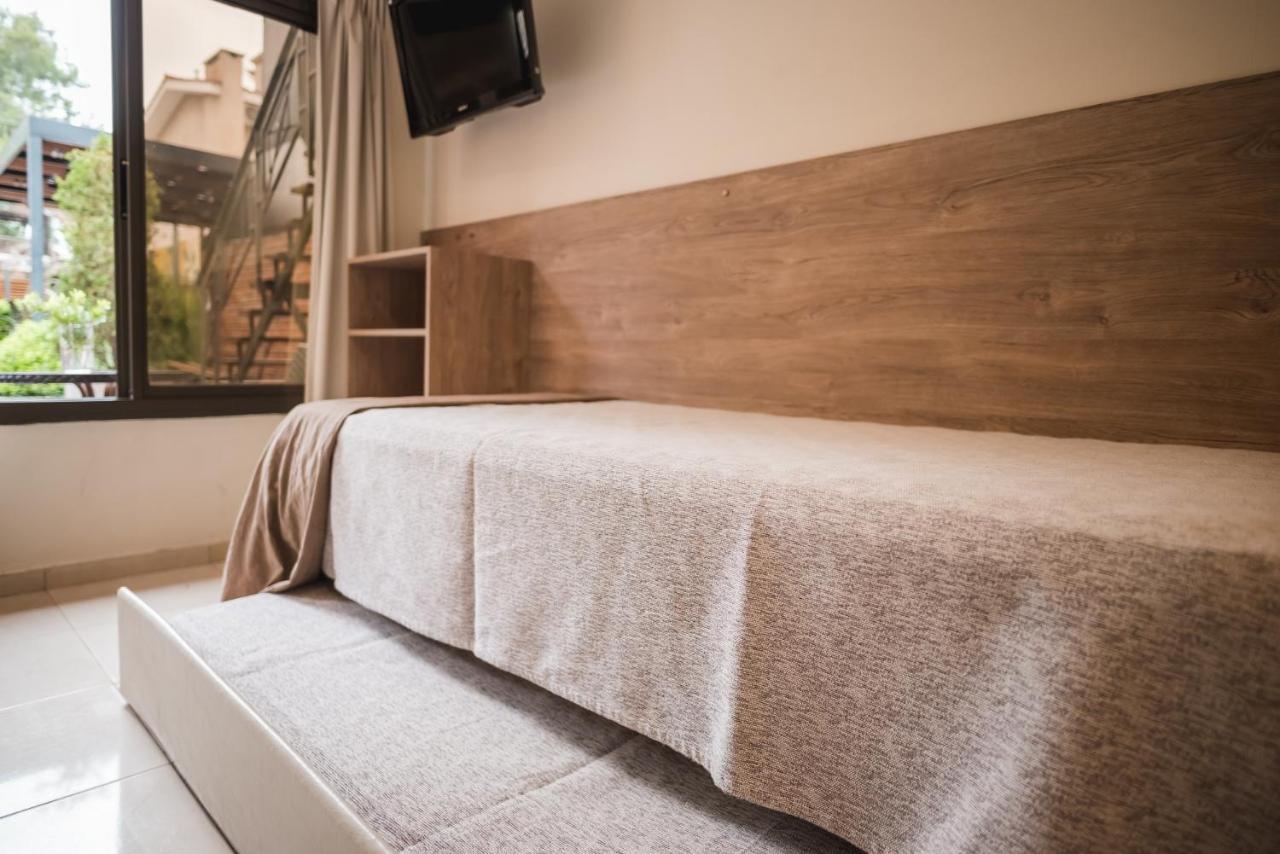Altos Del Champaqui Aparthotel Villa Carlos Paz Bagian luar foto
